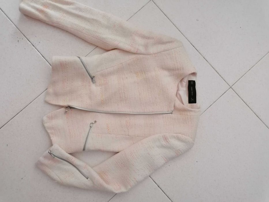 Casaco com fechos da Zara, tamanho Xs
