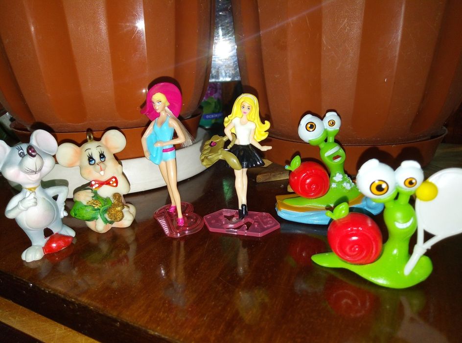 Киндер фигурки разные