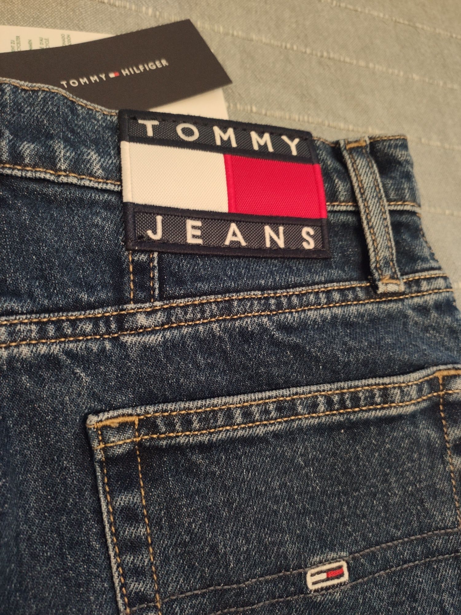 NOWE Jeansy damskie Tommy Hilfiger W26 L30