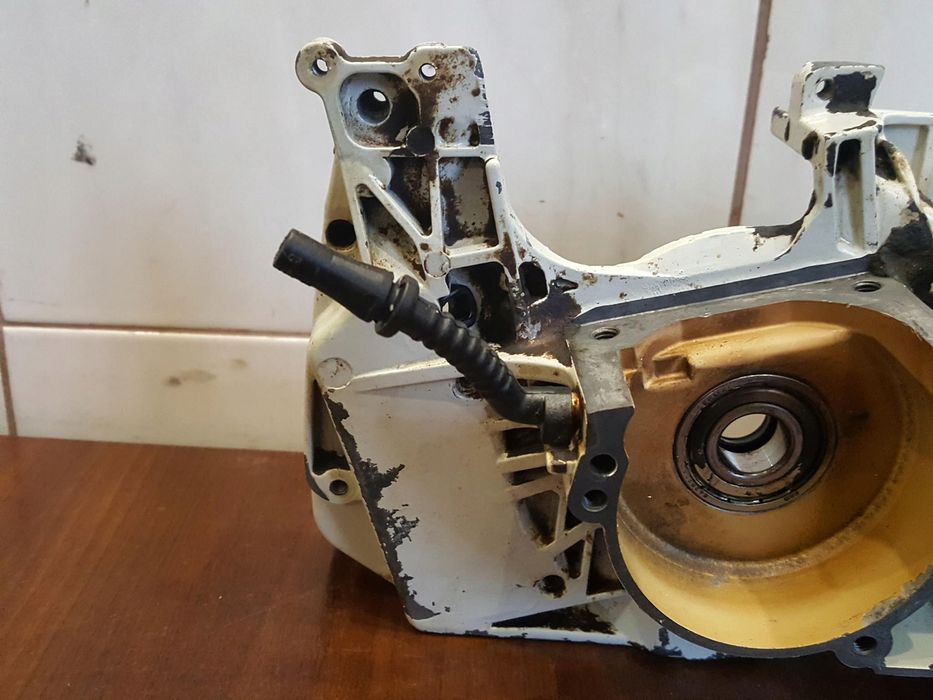 Stihl 044 046 Ms440 Karter Obudowa Silnika Połówka