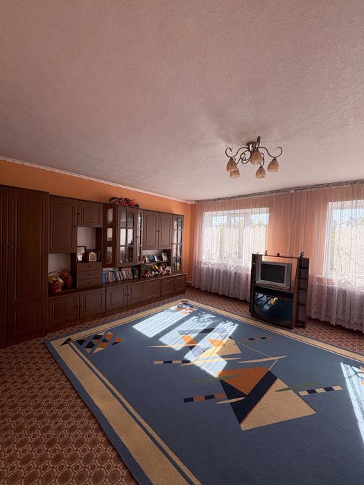 Продам великий будинок