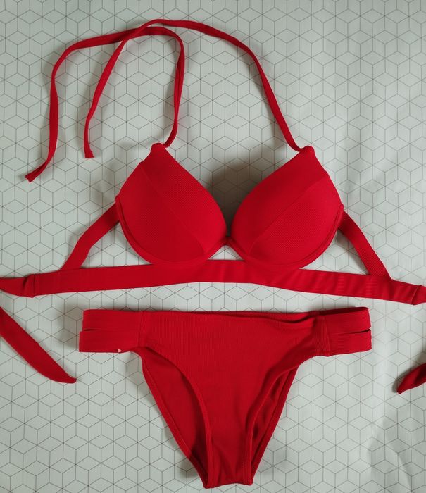 Жіночі роздільні купальники з пуш ап, S-M, стан нових