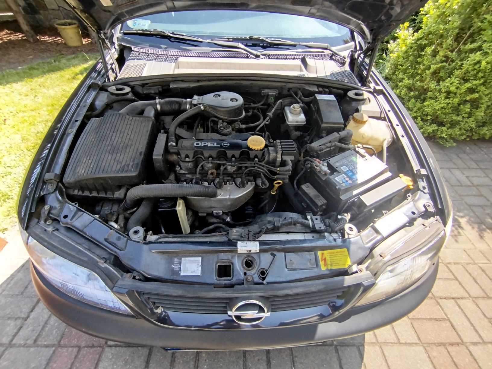 Sprzedam Opel Vectra B 1.6 benzyna przebieg 115t km