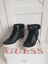 Sneakersy damskie Guess czarne z futerkiem rozmiar 40