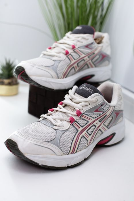 Кросівки Asics gel Patriot | для бігу | Гарний стан | 39 25см |