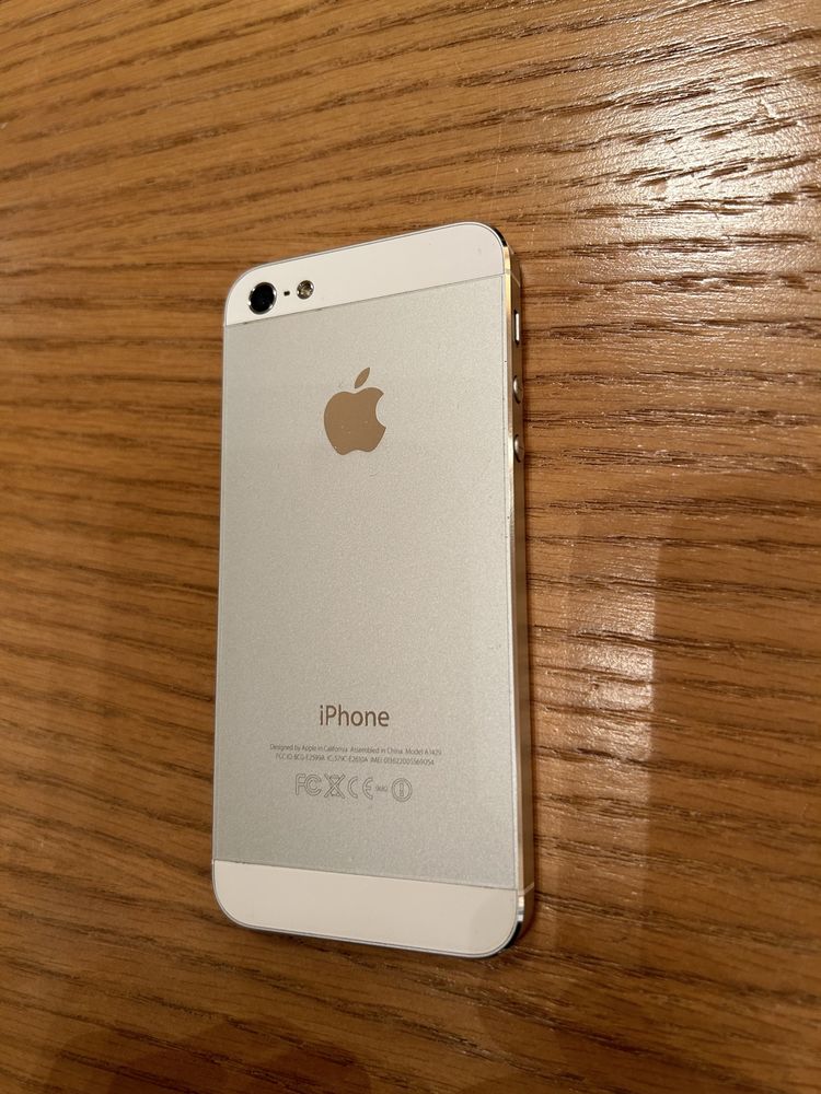 iPhone 5 16Gb білий