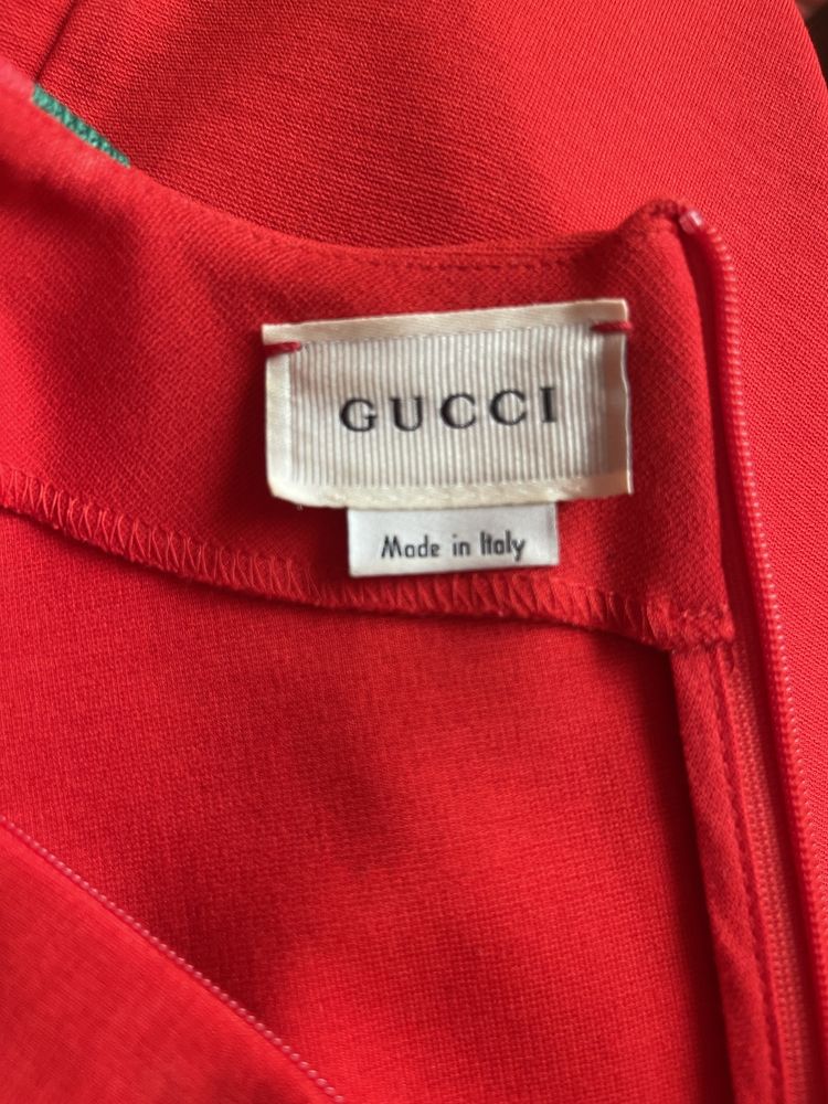 Платье GUCCI ( оригинал)