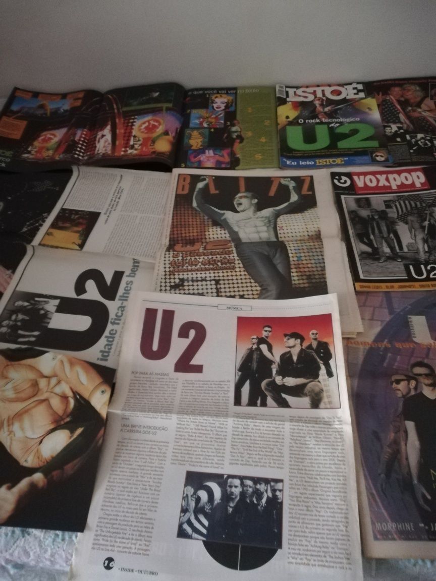 U2 - VHS, livro, revistas e jornais para fãs