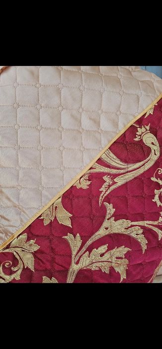 Покривало на двоспальне ліжко