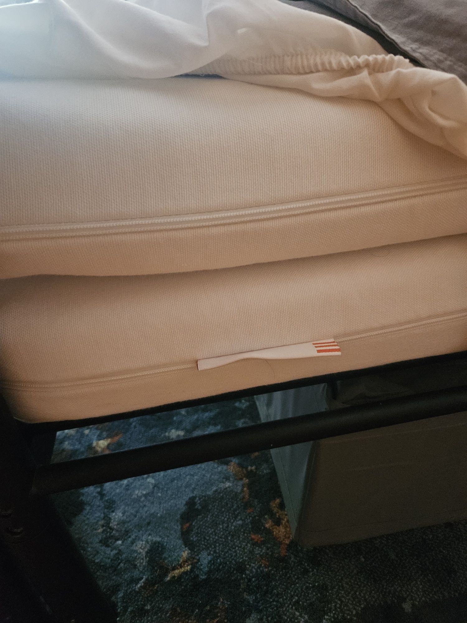 Cama individual/dupla/sofa cama. FYRESDAL Ikea com 2 colchões firmes M