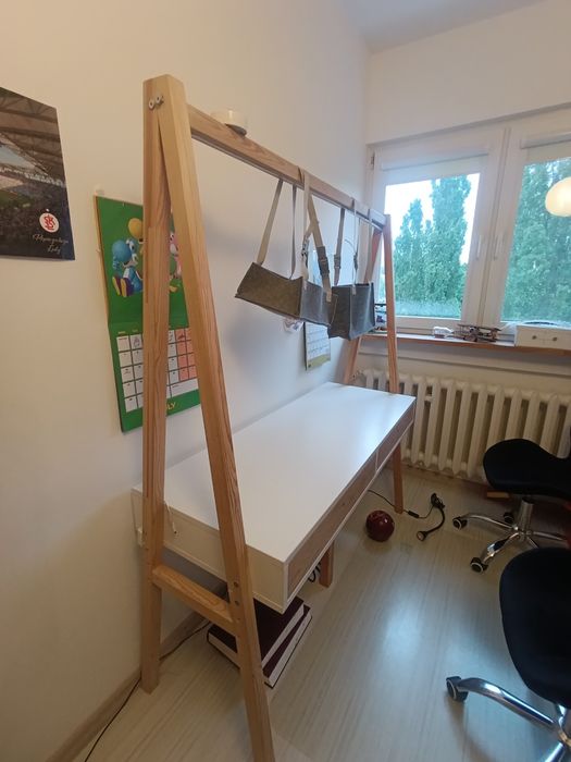 Podwójne biurko młodzieżowe
