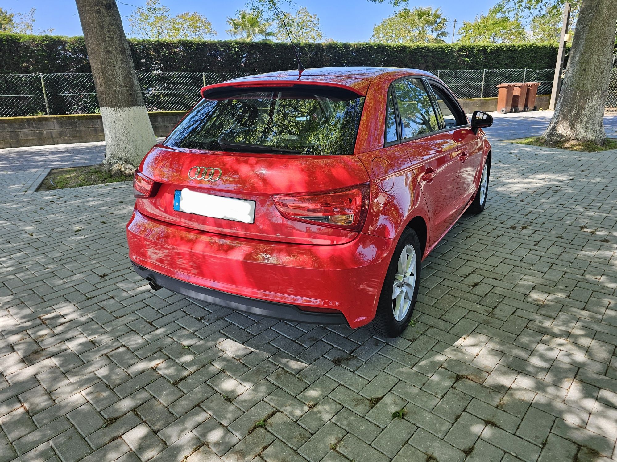 Audi a 1 disel  com 163000km