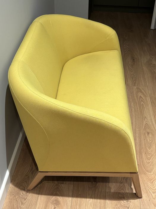 Super sofa 2 osobowa Noti Mula debowe nogi