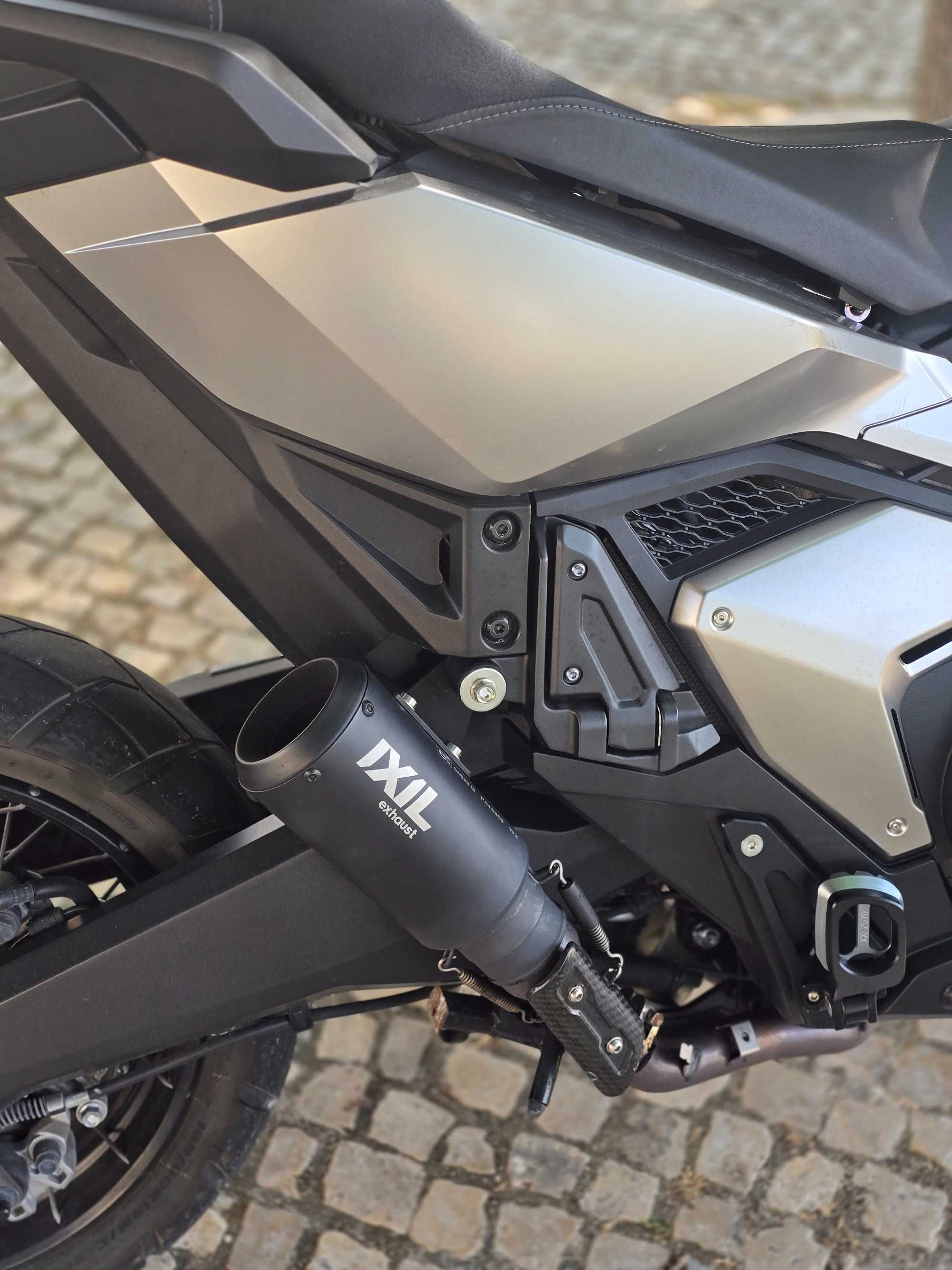 Xadv750 como nova