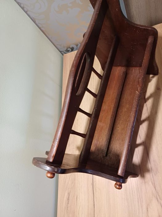 Stojak na gazety gazetnik