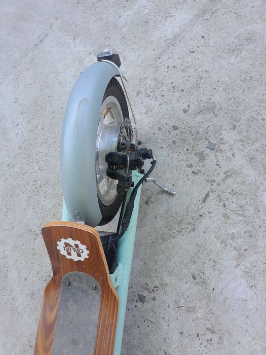 Електросамокат з колесами 12" NITO n1e