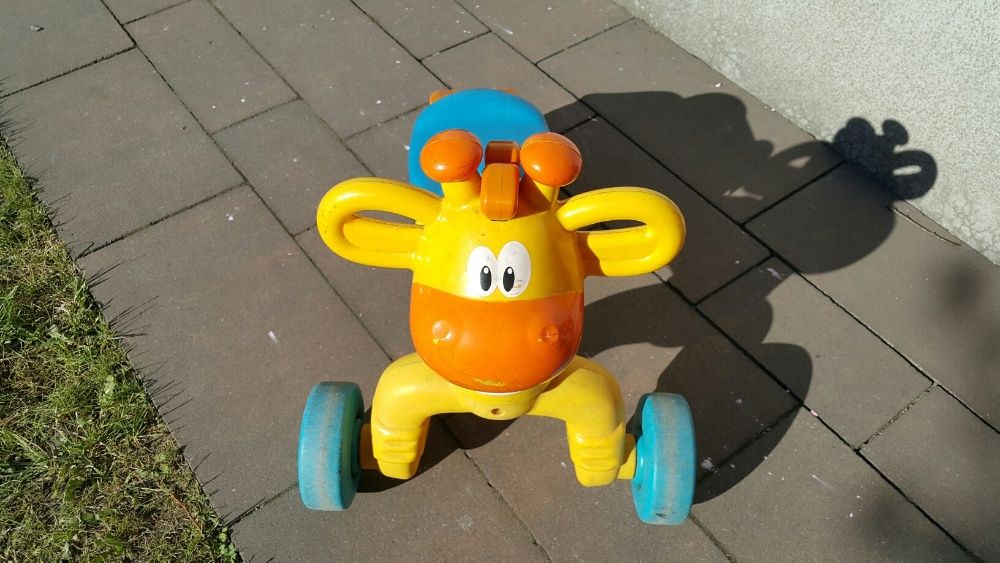 LITTLE TIKES Jeździk żyrafa odpychacz chodzik