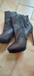 Dois pares de Botas de salto alto senhora 39 (Lanidor)