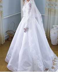 Весільна сукня продаж або оренда