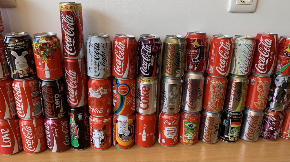 Coleção 94 latas de Coca-Cola
