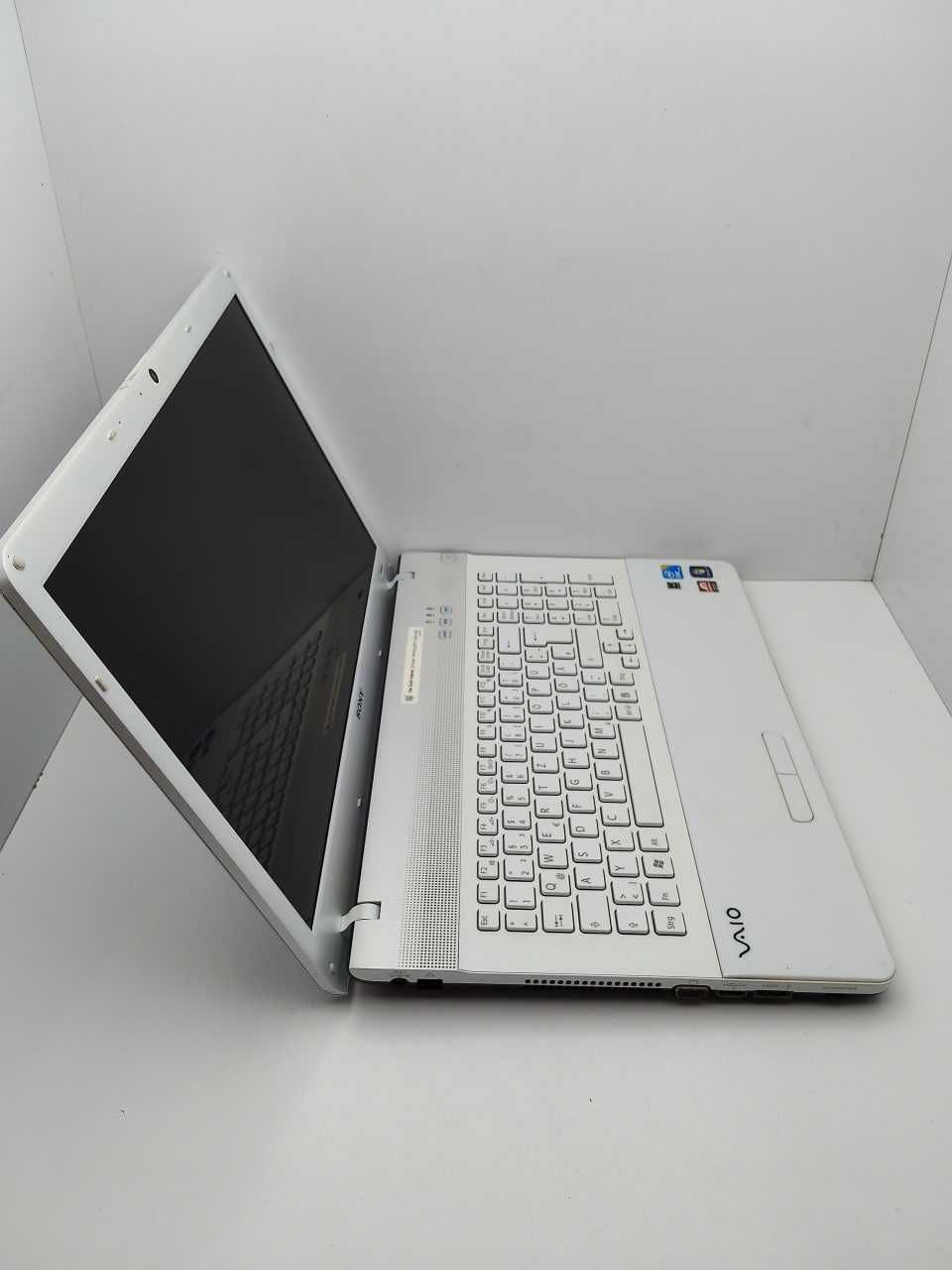 Sony VPC173 CPU:Intel i3-370M Ram6gb SSD:120gb  ATI Radeon HD 5000M