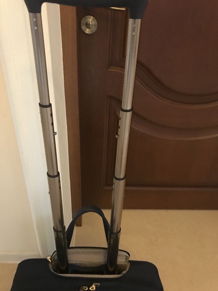 Продам валізу