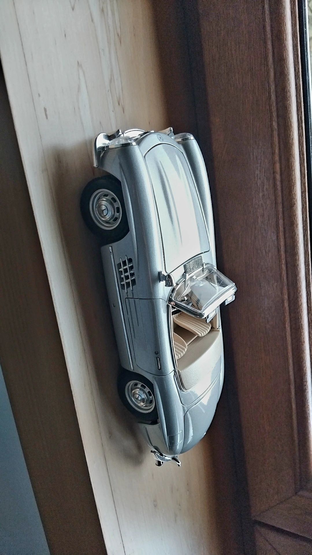 Mercedes SL 1:18