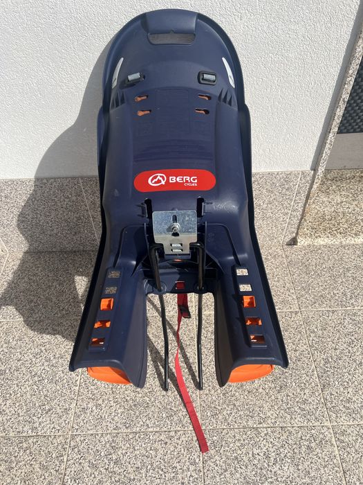 Cadeira de criança para andar/ apoiar na bicicleta