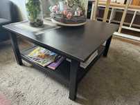 Stolik Hemnes drewno czarny - inne meble do salinu
