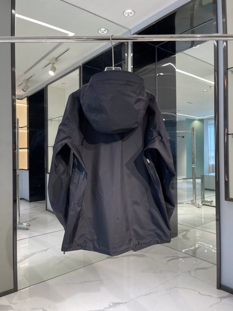 Kurtka wiatrówka Arcteryx
