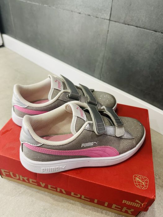 Кросівки Puma nike adidas