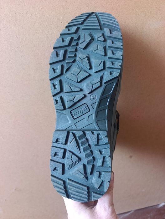 Ботінкі 47-48 берці термо