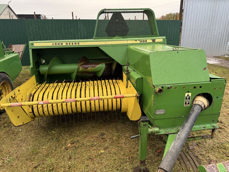 John Deere 330 Тюковий Прес Підбирач Пресс подборщик як (332-336-339)