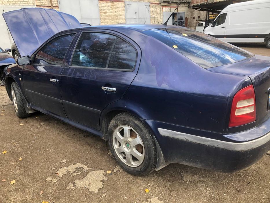 Skoda Octavia Tour 2002 1.6 газ бензин