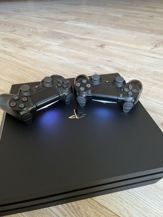 Продам Sony playstation 4PRO 10 ревізії