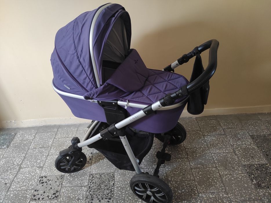 Wózek dziecięcy 2w1 Bebetto Flavio, gondola i spacerówka