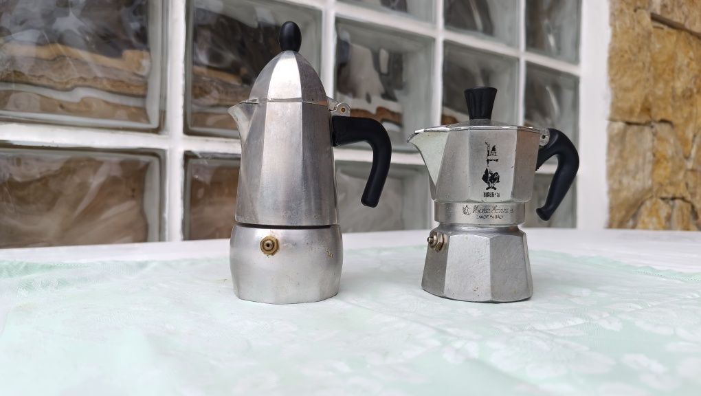 Máquina de café N°4 modelo Italiano BIALET.