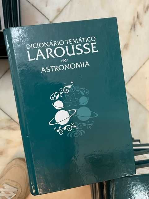 Enciclopédia Larousse