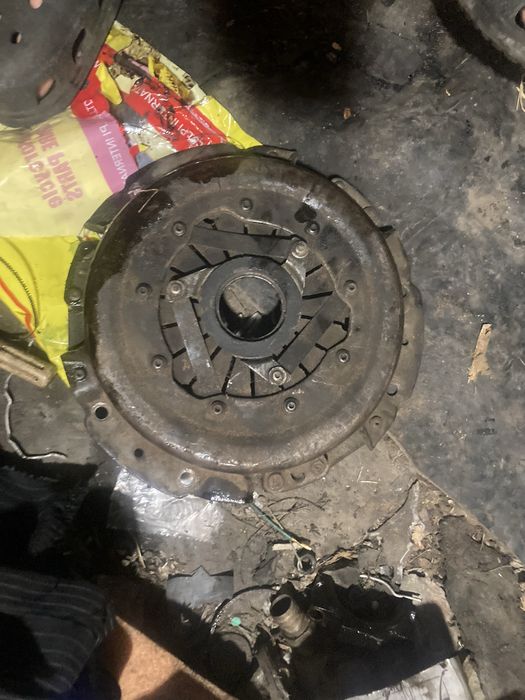 Маховик з корзиною з чепленя