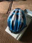 Kask rowerowy z lampą