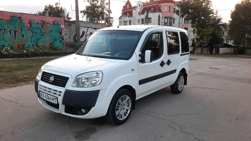 FIAT Doblo Panorama 2009 р 1.4 газ бензин