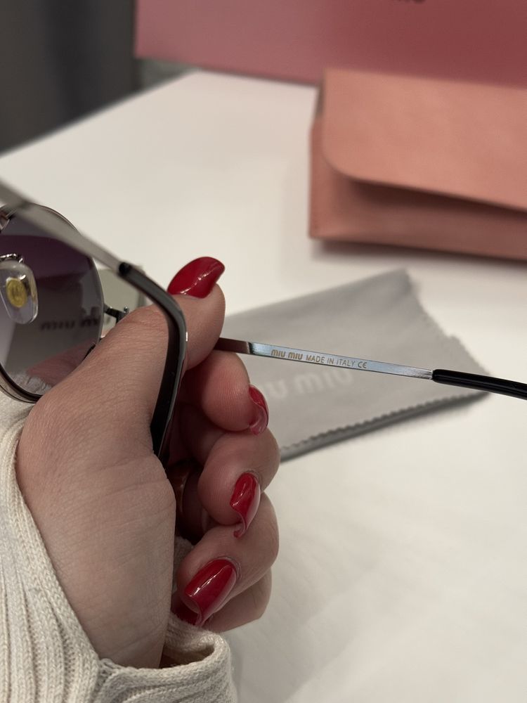 Солнцезащитные очки miu miu полный комплект