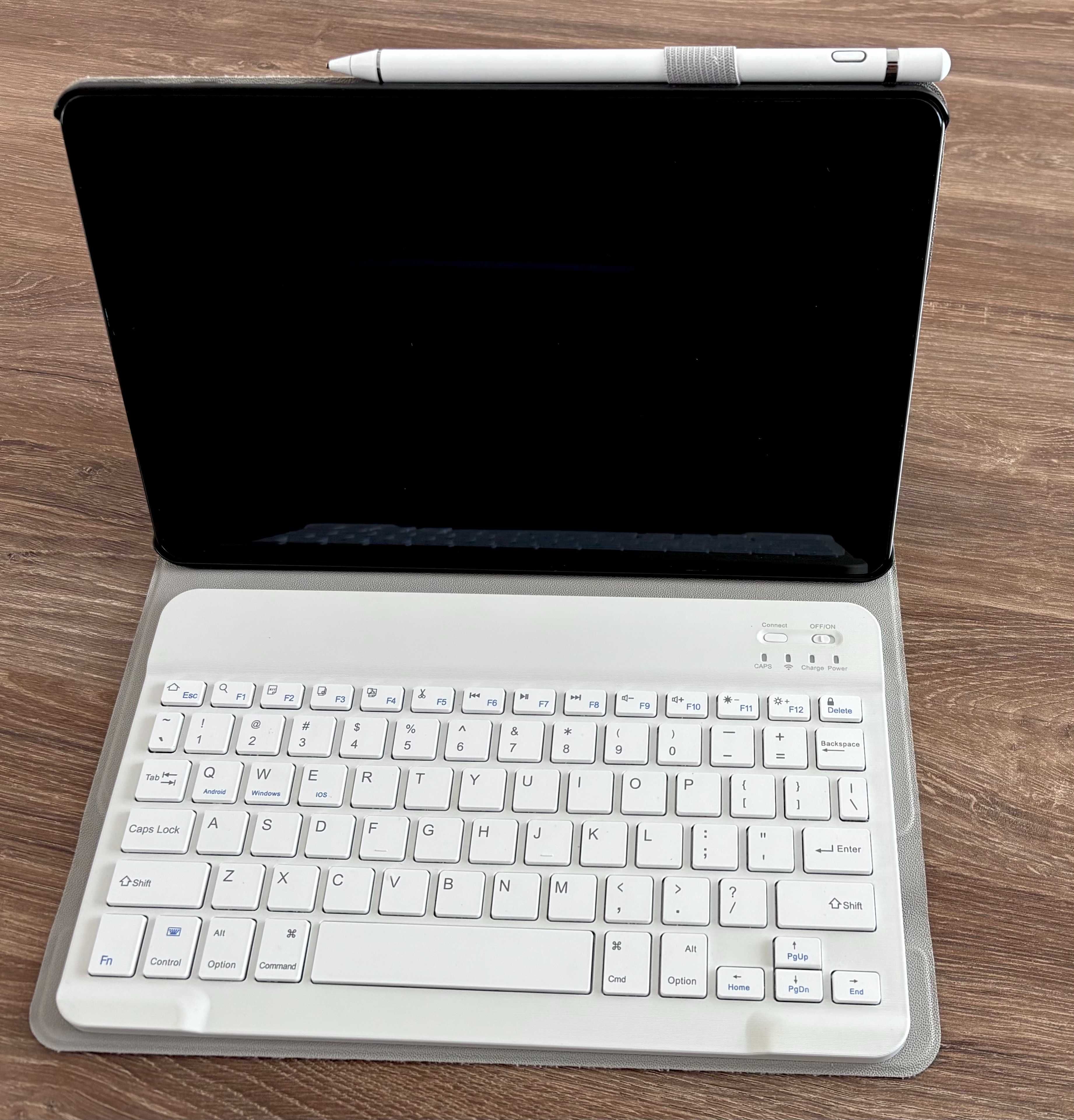 Samsung Galaxy Tab A 10.5" + Klawiatura i rysik + Etui gratis