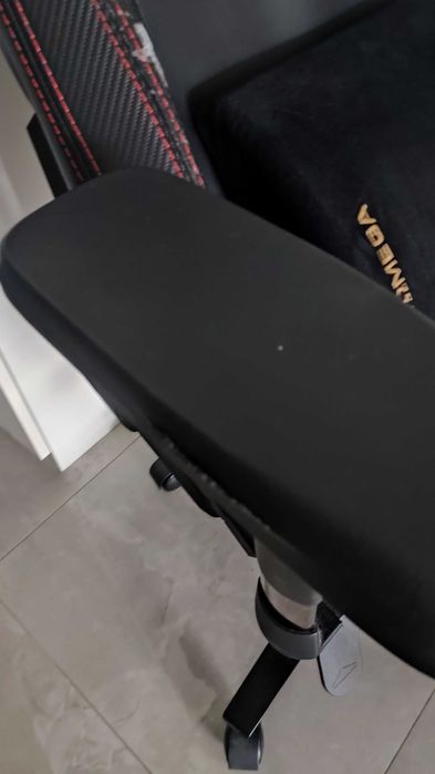 Fotel gamingowy Secretlab Omega używany