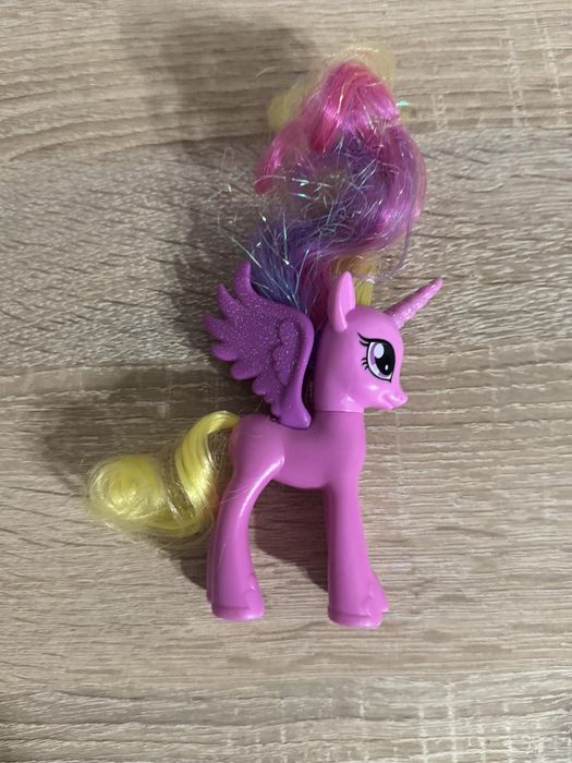 My little pony. Принцеса Каденс 2012, Кришталева імперія,  ексклюзивна