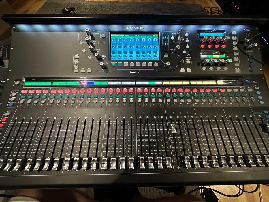 Allen & Heath SQ-7