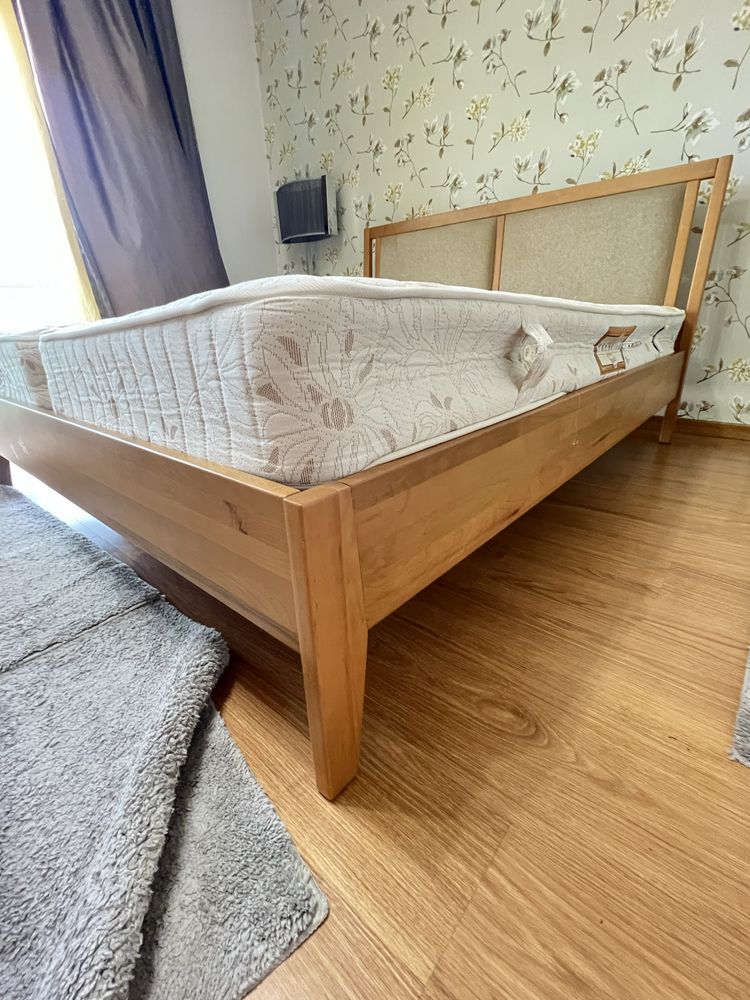 Cama de casal com colchões individuais