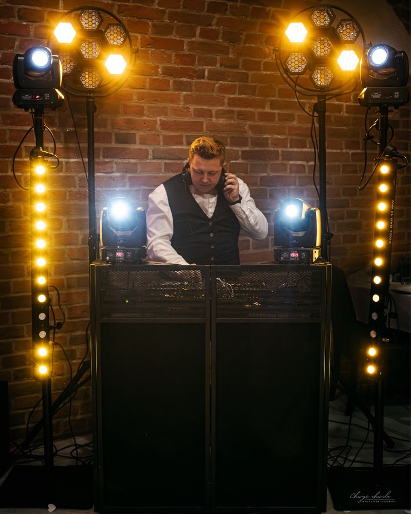DJ Majki - konferansjer , profesjonalne prowadzenie Twojej imprezy  !!