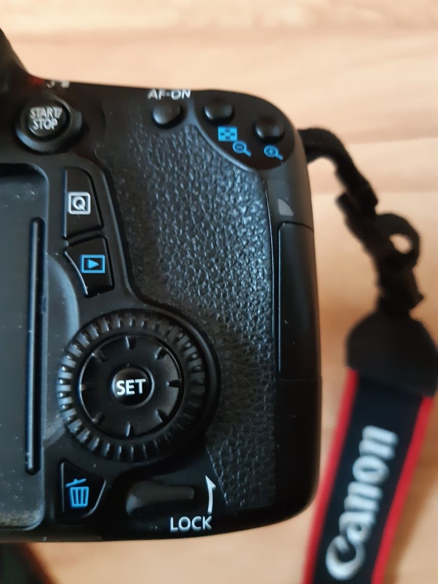 Aparat lustrzanka Canon eos 70d body
