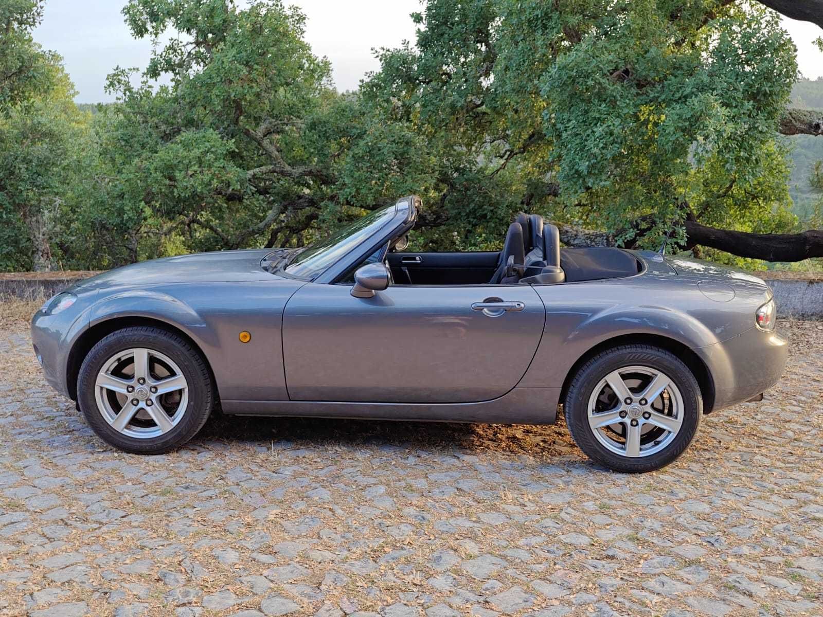Mazda MX-5 2006 cinzento